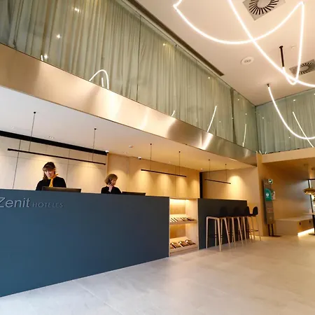 Zenit Hotel 4*