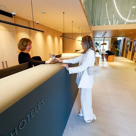 Zenit Hotel 4*